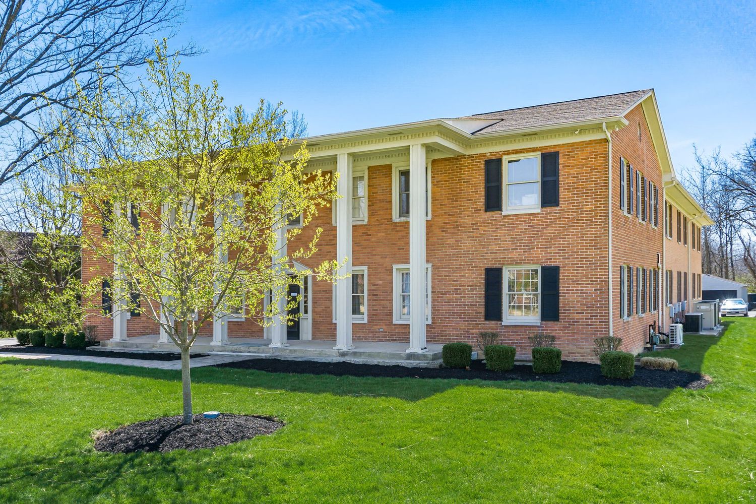 261 W Johnstown Rd, Gahanna, OH 43230
